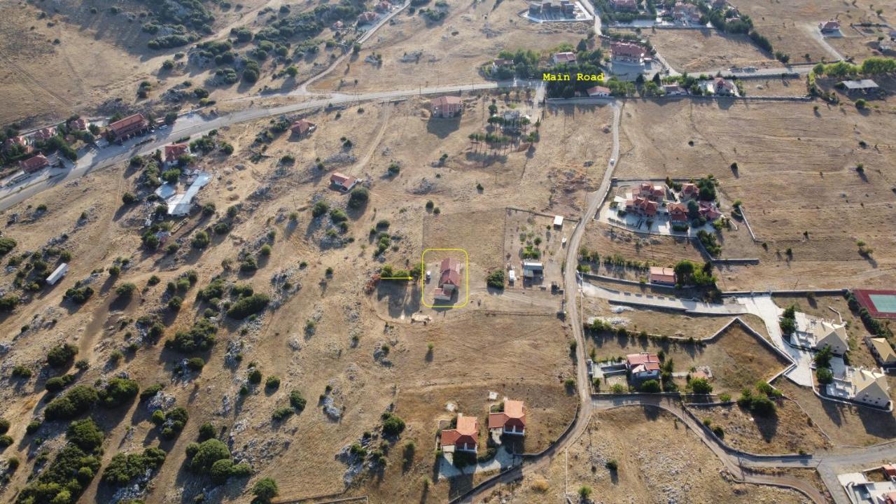 Renata 1 Livadi Arachovas בקתה